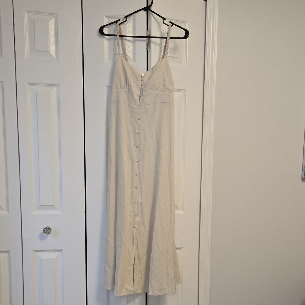 NWT Monteau Cream Maxi Dress